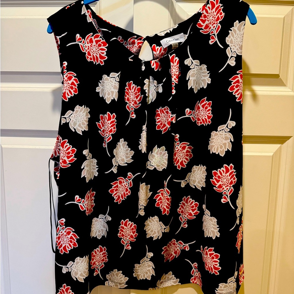 3x Calvin Klein sleeveless top/shell in black red and khaki print. Plus size